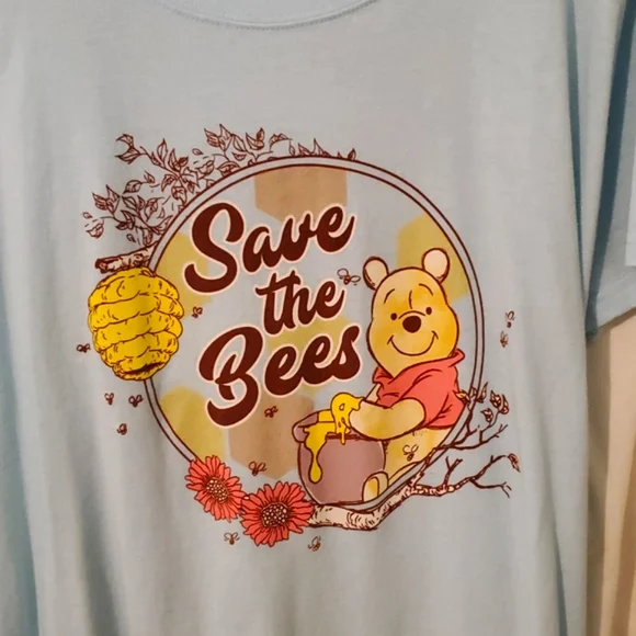 2 Disney Winnie the Pooh Women's Tees: Blue "Save the Bees" 4X & White "Gift" 4X - Picture 3 of 10